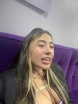 _ManuVeelez from StripChat is Freechat