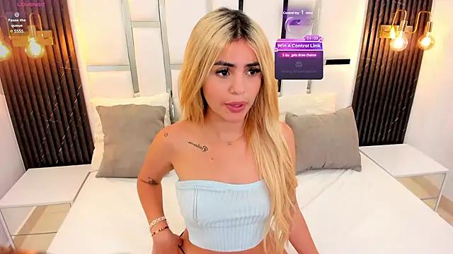 Girls: try live performances with matured performers, from dancing to quirks, in a variety of beautiful sex cams.