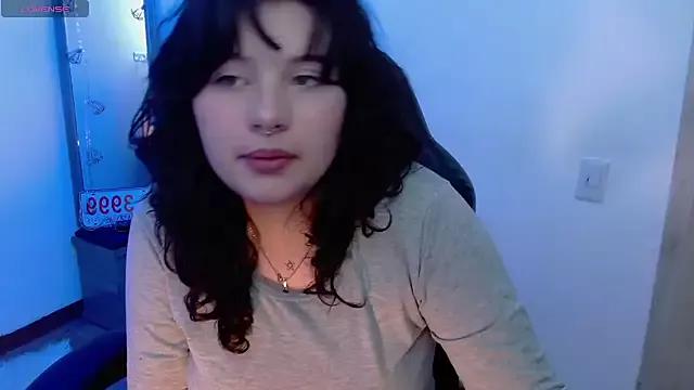_MoonBlue_ from StripChat is Freechat