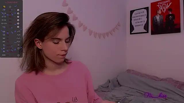 _ni_kiss from StripChat