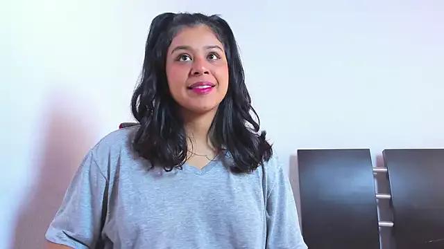 _Vale21_ webcams show profile image 