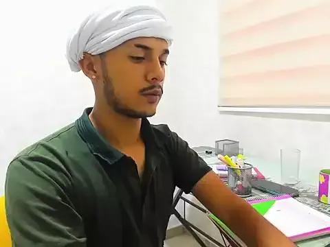 _yasinn from StripChat is Freechat