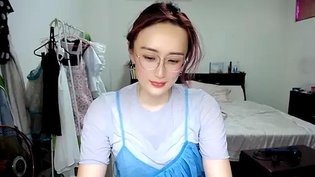 a-liliko from StripChat is Freechat