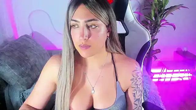 a_belladanger from StripChat is Freechat