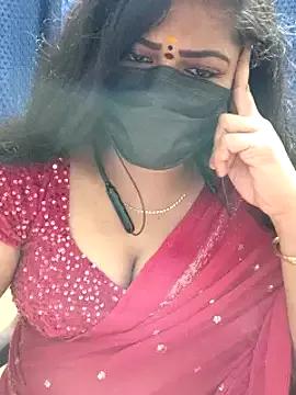 Aadhini99 from StripChat