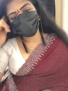 Aadhini99 from StripChat