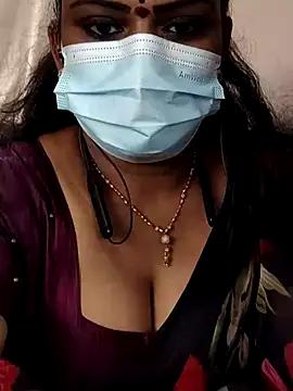 Aadhini99 from StripChat