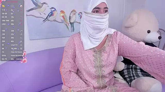 Photos of Aaliyah_arabic from StripChat is Freechat