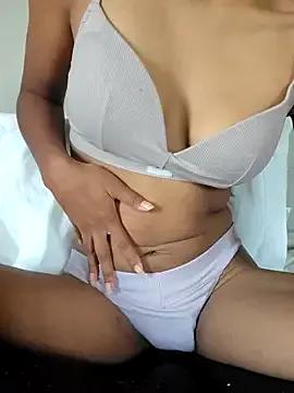 aangelix from StripChat is Freechat