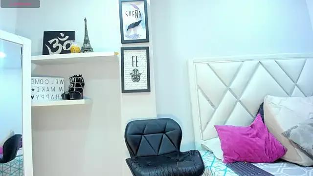 AbbyCruuz_ from StripChat