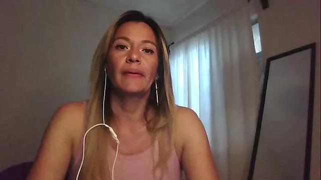 AddictLover69 from StripChat