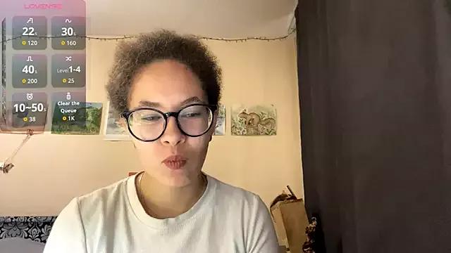 adelina_rich from StripChat is Freechat