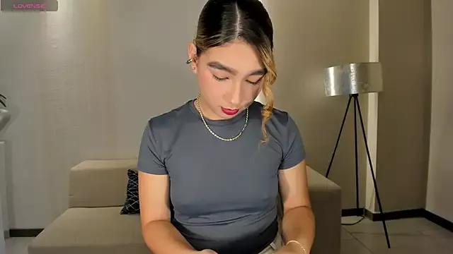 AdharaMoretti from StripChat