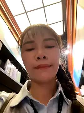 Photos of Adora188 from StripChat is Freechat