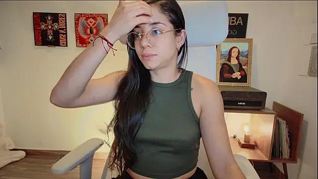 adriana__sosa_ from StripChat is Freechat