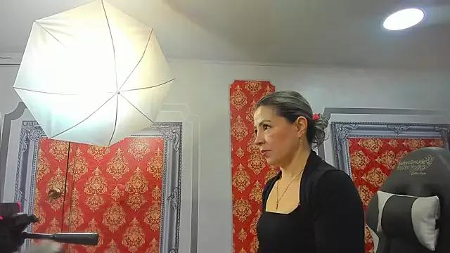 AdrianaDiamon from StripChat is Freechat