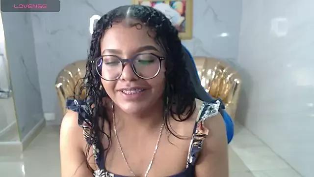 afrodita9_s from StripChat is Freechat