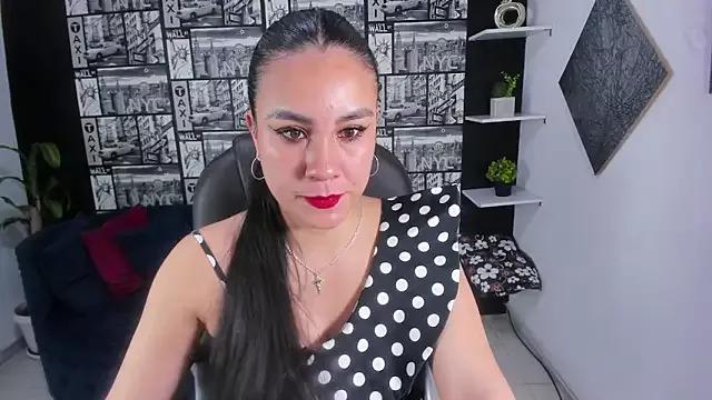 Agata-Moon from StripChat