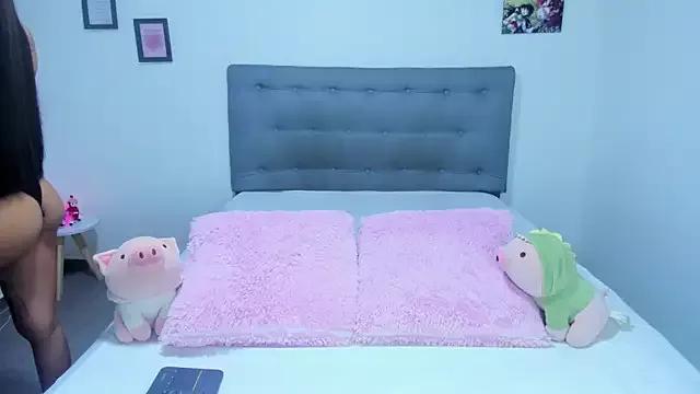 Girls: try live performances with matured performers, from dancing to quirks, in a variety of beautiful sex cams.