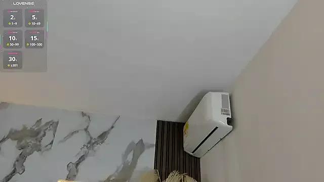 aidaadams from StripChat