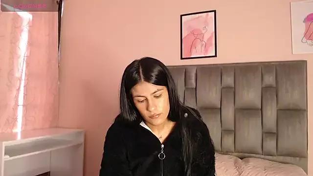 Aiilynn_ from StripChat is Freechat