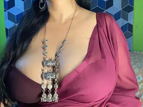 Aishwarya_101_ from StripChat is Freechat
