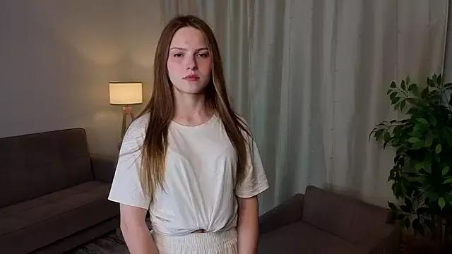 AislyBand from StripChat is Freechat