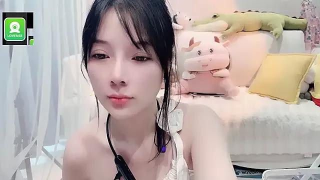 AKiKi711 from StripChat