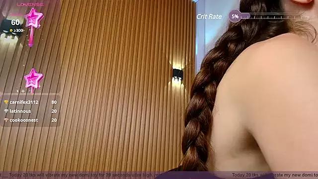 Alahia_sky from StripChat