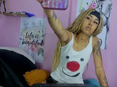 Girls: try live performances with matured performers, from dancing to quirks, in a variety of beautiful sex cams.