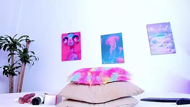 Girls: try live performances with matured performers, from dancing to quirks, in a variety of beautiful sex cams.