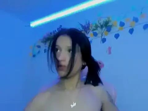 alana_collinss from StripChat