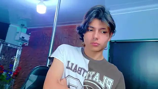 alandelrey57 from StripChat