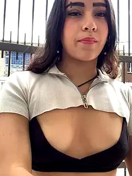 Alanna_Pink from StripChat is Freechat