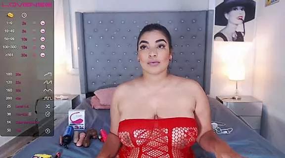 alanna_taylor from StripChat