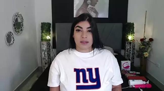 alanna_taylor from StripChat