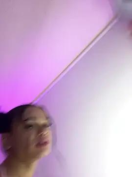 alee_lenoxx from StripChat