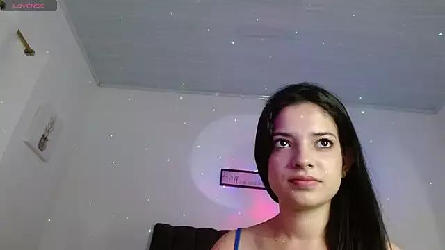 Alejandra_F0x_ from StripChat is Freechat