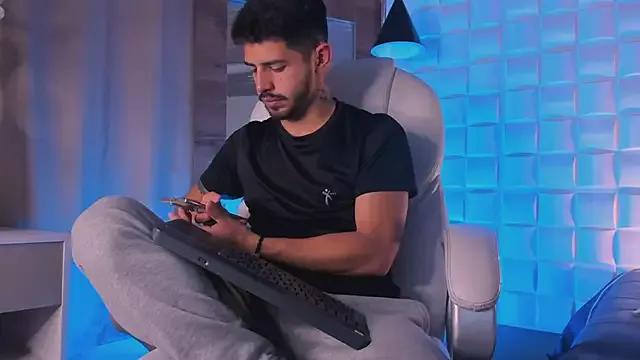 AlejandroStormm from StripChat is Freechat