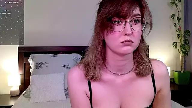 Alexa_Flowers from StripChat is Freechat