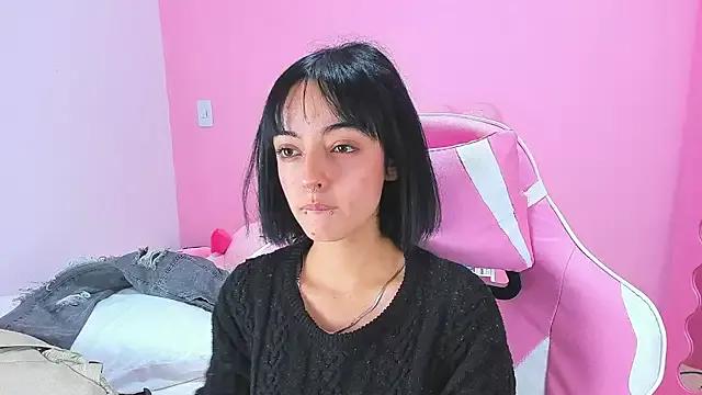 alexaa_fox from StripChat is Freechat