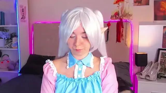 AlexxisSky from StripChat is Freechat