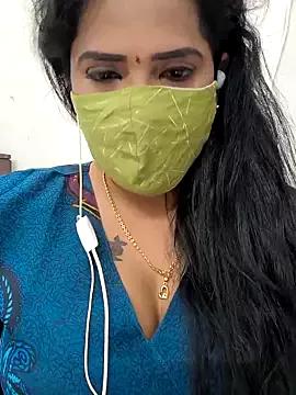 Aliana26 from StripChat is Freechat
