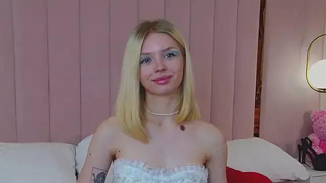 alice_woond from StripChat is Freechat
