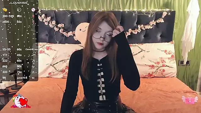 AliceLanley from StripChat is Freechat