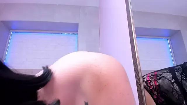 AliciaCollins_ from StripChat is Freechat
