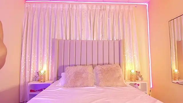 Girls: try live performances with matured performers, from dancing to quirks, in a variety of beautiful sex cams.