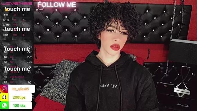 Aliisson_Doll from StripChat