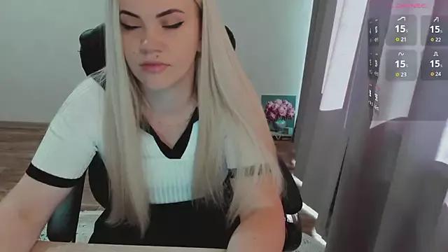 AllAboutLoveXx from StripChat