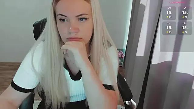 AllAboutLoveXx from StripChat